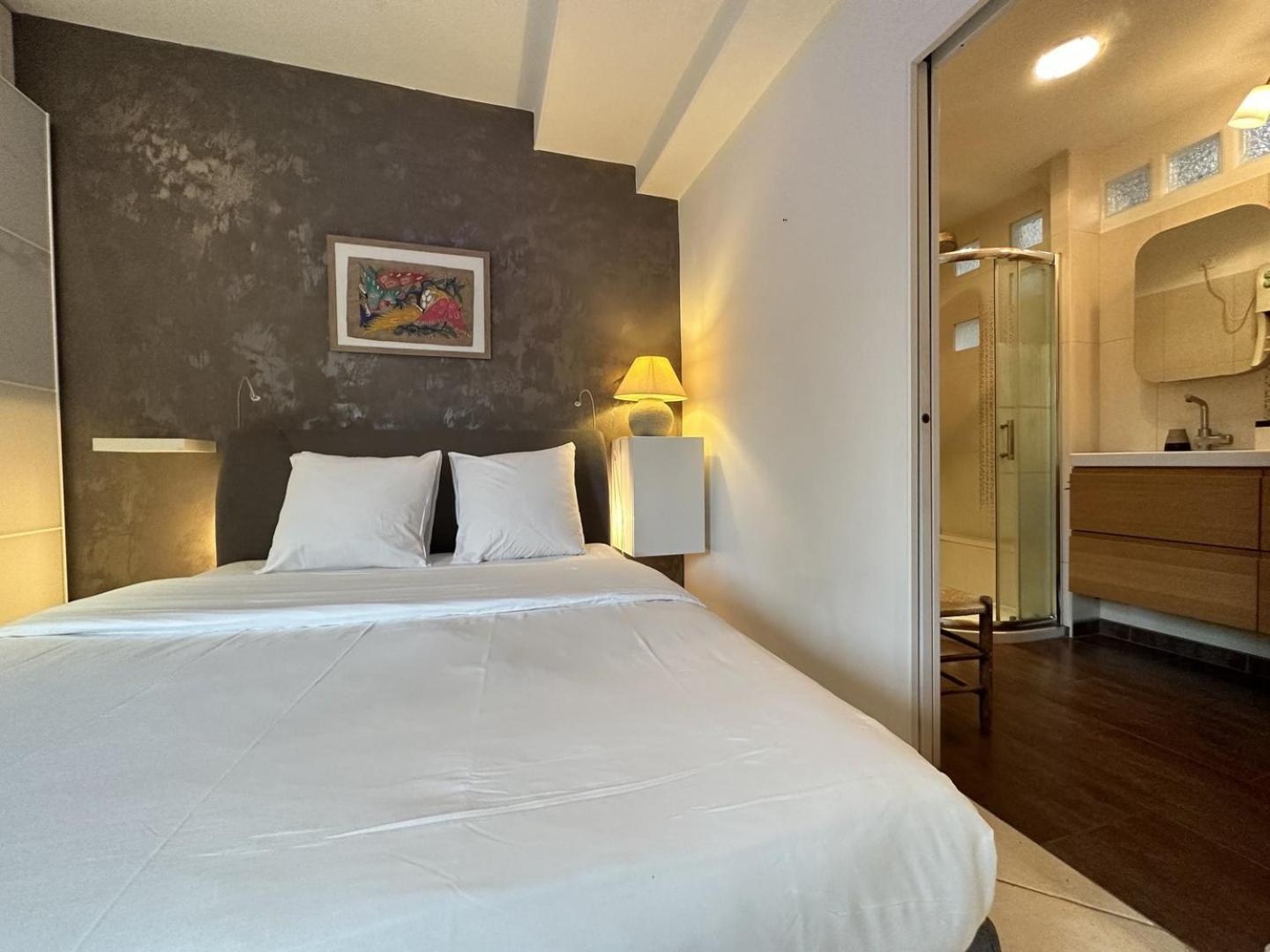 La Maison Des Lumieres Hotel Шартър Екстериор снимка